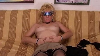 Blonde amateur milf jerking off her pussy