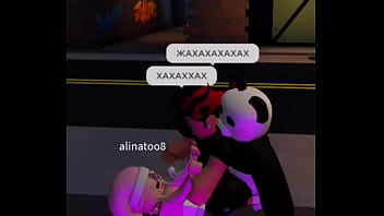 здесь трахаются 2 адоптера гарик у которого 5 см возбуждает праститутку а затем кончает в нее и та беременеет от него Вот такой подарочек от роблокс ди