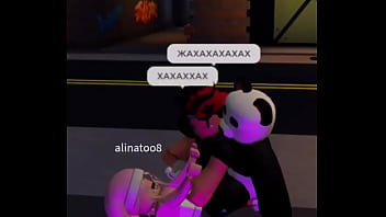 здесь трахаются 2 адоптера гарик у которого 5 см возбуждает праститутку а затем кончает в нее и та беременеет от него Вот такой подарочек от роблокс ди