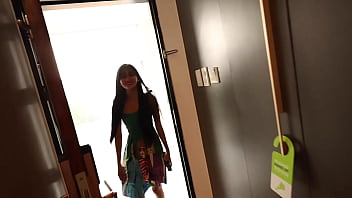 19 year old filipina stunner casting