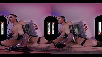 Introduce aysha x as valkyrie with thor's hummer dick