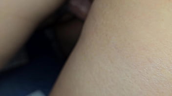 Garota do job' espetacular lambuza meu pau com porra da sua buceta e me faz ter uma enorme gozada