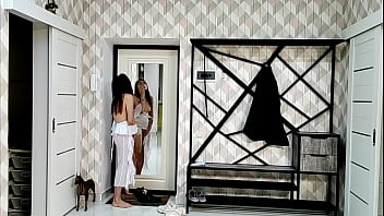 Angie elif hot solo masturbating