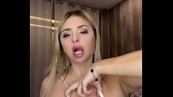 Marinajuicyblonde