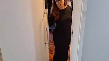 Comi a madrasta do meu patrão e acabei gozando na buceta dela