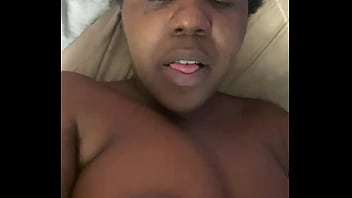 Responding to mean comments as an adult industry content creator pornstar