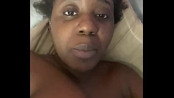 Responding to mean comments as an adult industry content creator pornstar