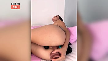 My insatiable pussy cummed 2 times in a row anal plug