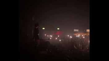 Live stage four minutes