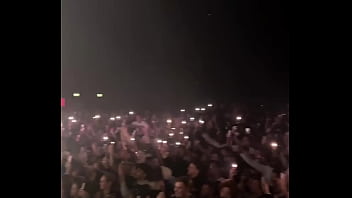 Live stage four minutes