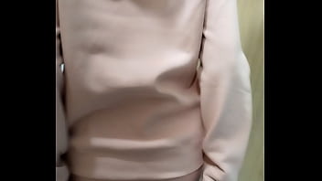 Salut les amis le cocu est de retour pour parler de notre salope préférée