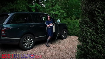 British nurse gives her patient an oily handjob