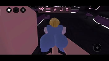 Perra de roblox entrega su culo por un momento de placer parte 1
