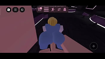 Perra de roblox entrega su culo por un momento de placer parte 1