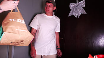 Redhead lets me mount her on my stiffy