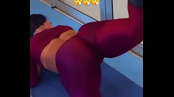 Duvido vocês acertarem treinei com ou sem calcinha