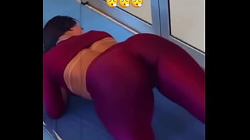 Duvido vocês acertarem treinei com ou sem calcinha