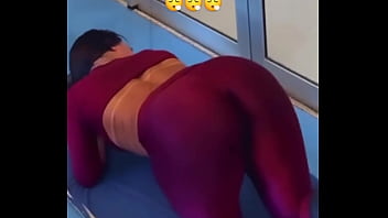 Duvido vocês acertarem treinei com ou sem calcinha