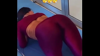 Duvido vocês acertarem treinei com ou sem calcinha