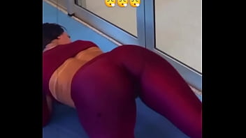 Duvido vocês acertarem treinei com ou sem calcinha