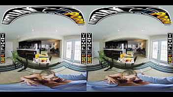 Virtual porn busty blonde babe blake blossom blooms in vr