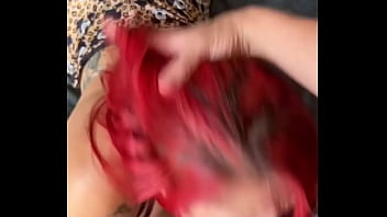 Ela era casada mas se ajoelhou pro vizinho como se fosse dele