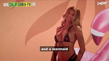 Two hot girls getting it on in the pink room