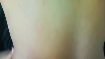 O parceiro me deu brinquedão pra brincar e depois meter o pau dentro