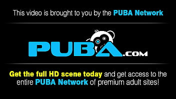 Sexy babe plays with herslef