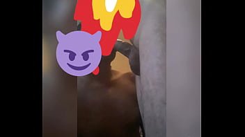 Novinho Mamando Coroa thumbnail