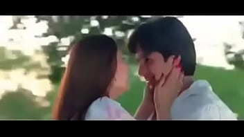 Desi kiss Desi kiss