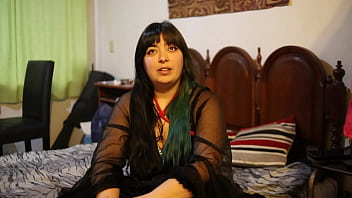 Reyna tirana nos somete con su lujuria imparable – entrevista y clímax en su trono de perversión