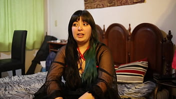 Reyna tirana nos somete con su lujuria imparable – entrevista y clímax en su trono de perversión