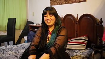 Reyna tirana nos somete con su lujuria imparable – entrevista y clímax en su trono de perversión