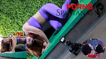 A loirinha cintia mandou seu vizinho vir se explicar