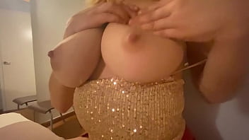 Le encanta manar guebo y beberse mi semen