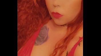 Roxycrimson in sexy redd beautiful eyes
