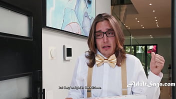 Pizza delivery girl offers complimentary nuru massage Pizza delivery girl offers complimentary nuru massage