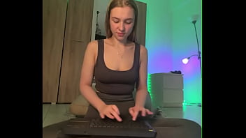 Big ass play on the webcam