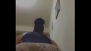 Sigueme y subo el video completo con una polla en su culo