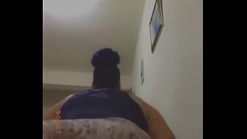 Sigueme y subo el video completo con una polla en su culo