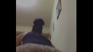 Sigueme y subo el video completo con una polla en su culo