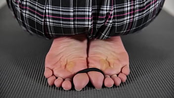 The back of the leg of a female college student