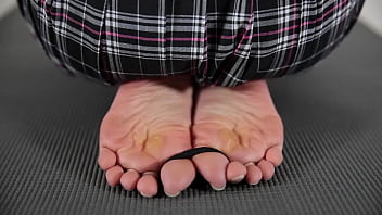 The back of the leg of a female college student