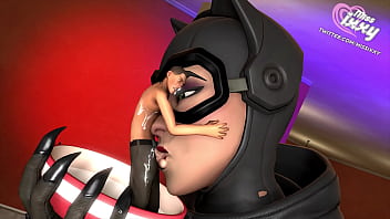 Catwoman is thirsty for milk x giantess sfm
