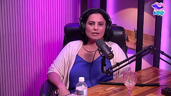 Duas gostosas no estúdio