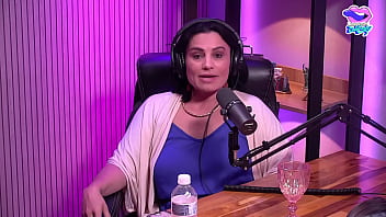 Duas gostosas no estúdio