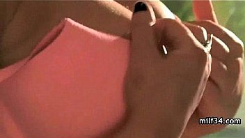 Seriously sexy mom cums hard