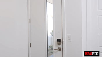 Chloe rose lets handyman use her pussy during his break