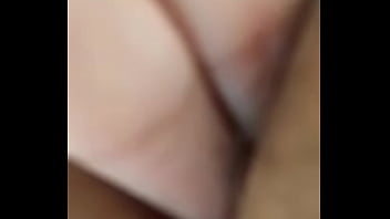 Safadinha levando dedada